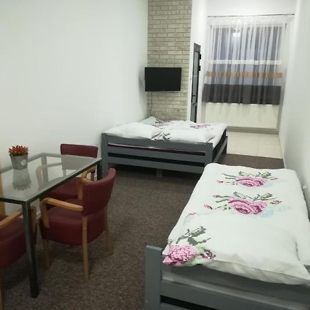 Buko Apartamenty Uniejów Extérieur photo